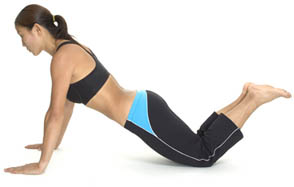 Model in the starting position of an assisted push-up 